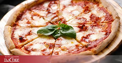 Non perderti il corso di pizza per principianti di TuChef.
