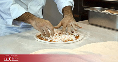 Corso professionale pizzaiolo panificatore: ottieni una vasta conoscenza della professione e diventa un maestro pizzaiolo
