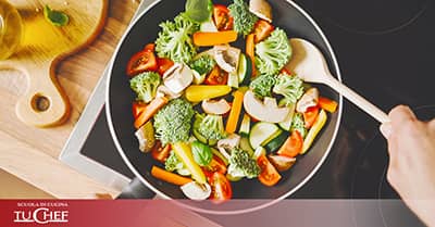 Cuocere poco le verdure e con poco olio.